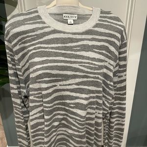 Ava and Viv animal print tunic sweater size 2x.